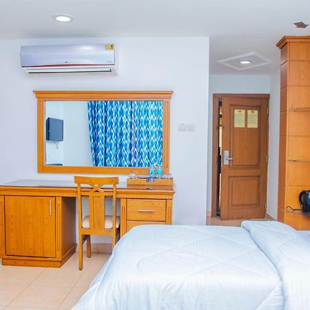 Sleep Inn Hotel - City Centre Dar es Salaam Esterno foto